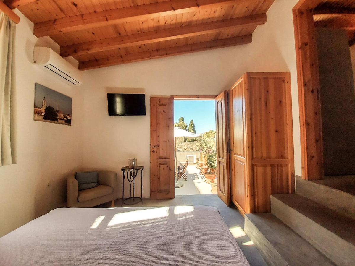St. George Studios Rhodes City Luaran gambar
